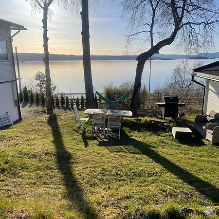 Nice Apartment With1 Bedroom Separate Living Room With A Sofa Bed And A Tiny Kitchen A Bathroom Located In Nordstrand Near By The Sea For 3 Guests With A Garden And Grill 5 Extra Guests With Extra Cost In The Cabin With Sea View Just Outside The Apar ออสโล ภายนอก รูปภาพ