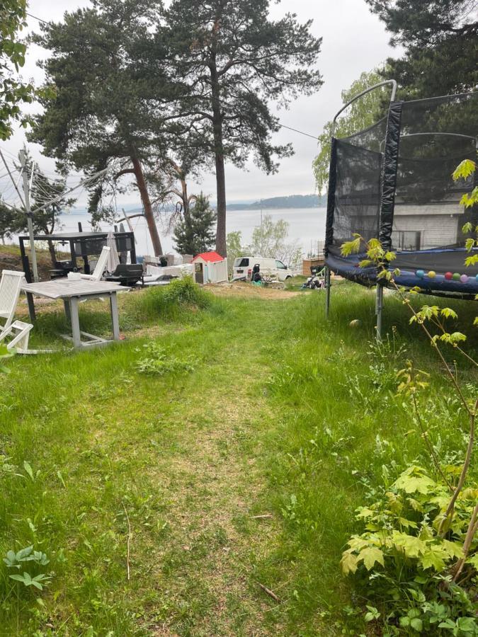Nice Apartment With1 Bedroom Separate Living Room With A Sofa Bed And A Tiny Kitchen A Bathroom Located In Nordstrand Near By The Sea For 3 Guests With A Garden And Grill 5 Extra Guests With Extra Cost In The Cabin With Sea View Just Outside The Apar ออสโล ภายนอก รูปภาพ