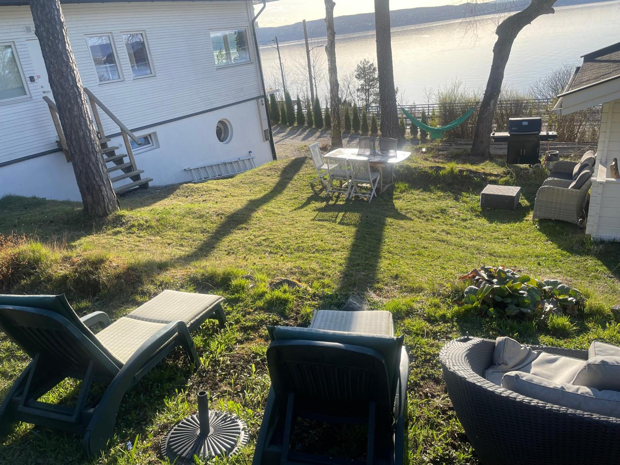 Nice Apartment With1 Bedroom Separate Living Room With A Sofa Bed And A Tiny Kitchen A Bathroom Located In Nordstrand Near By The Sea For 3 Guests With A Garden And Grill 5 Extra Guests With Extra Cost In The Cabin With Sea View Just Outside The Apar ออสโล ภายนอก รูปภาพ